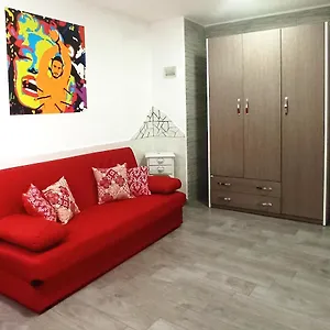  Apartment Pop Chiaia