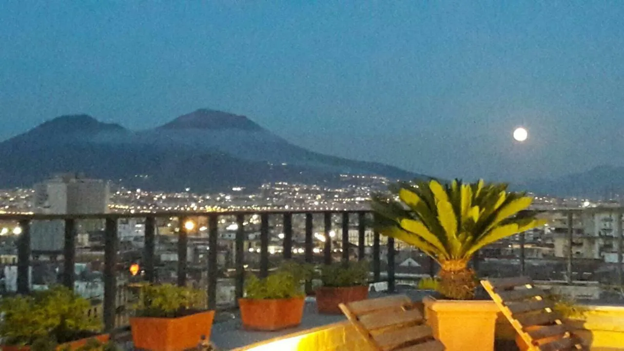 A Wonderful Penthouse In Naples Lejlighed